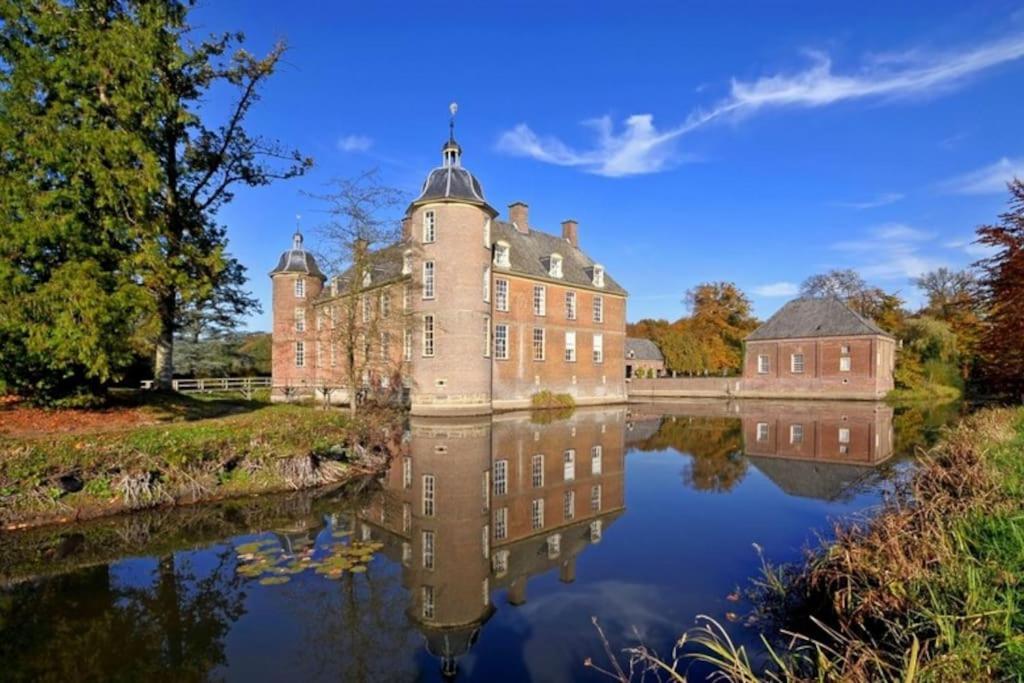 Sfeervol Chalet Midden In De Natuur Halle Exterior foto
